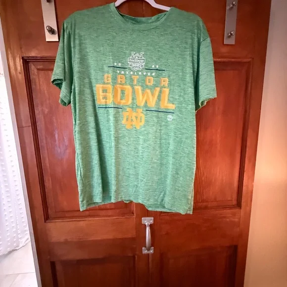 Huge lot of Notre Dame clothes - Picture 5 of 16